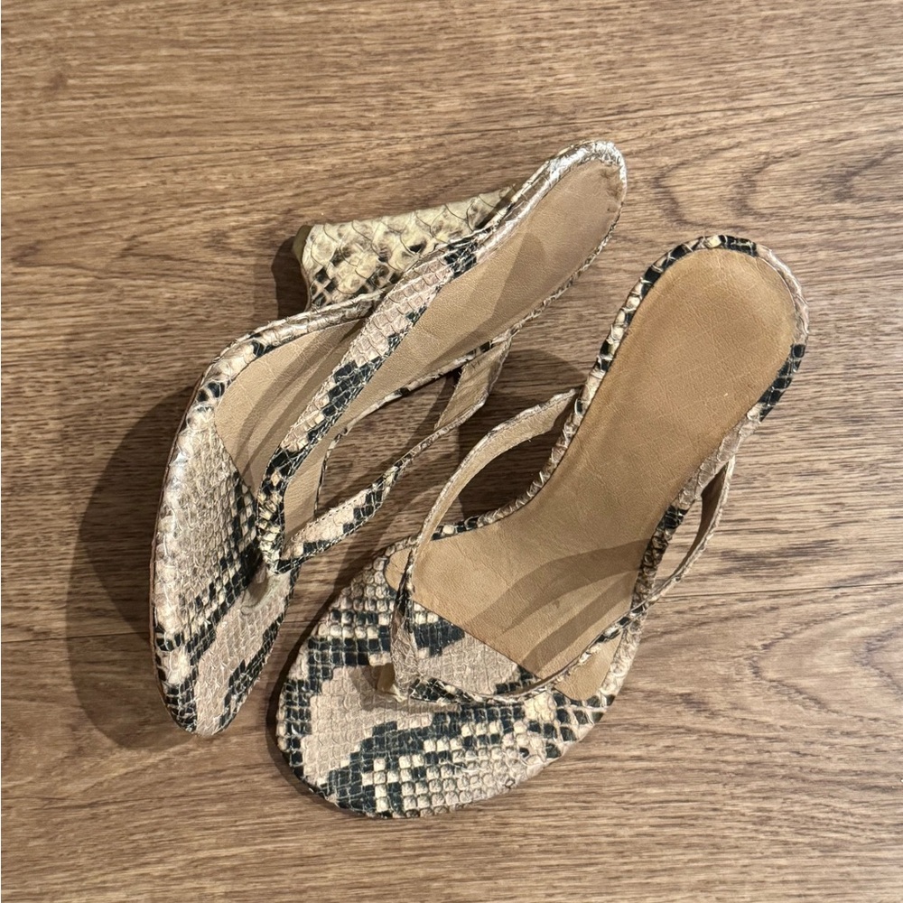 Yeezy Python Wedge Sandal - Picture 2 of 7